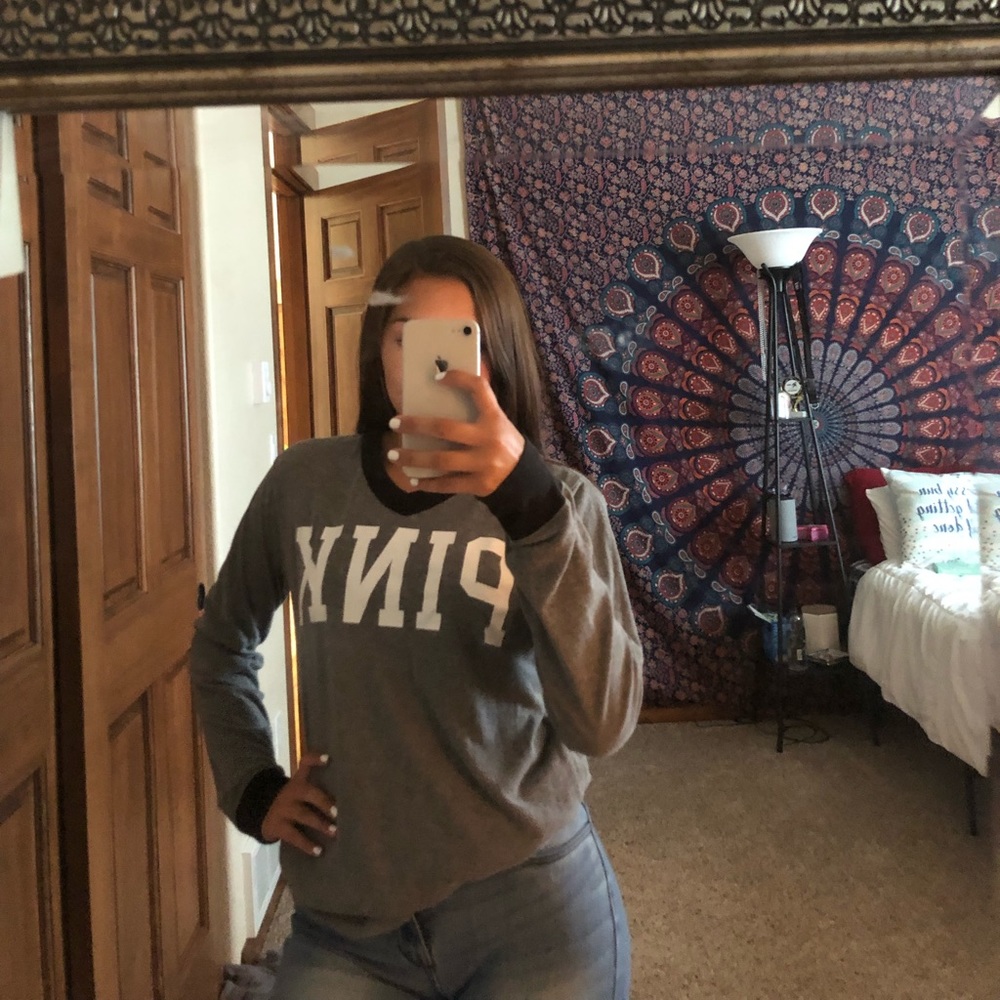 PINK v-neck Iong sleeve